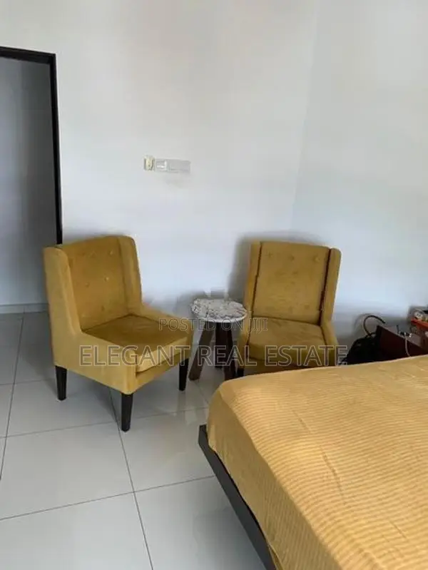 Prime - 03 Bedroom Unfurnished Apartment for Sale in Colombo 07 (A209)