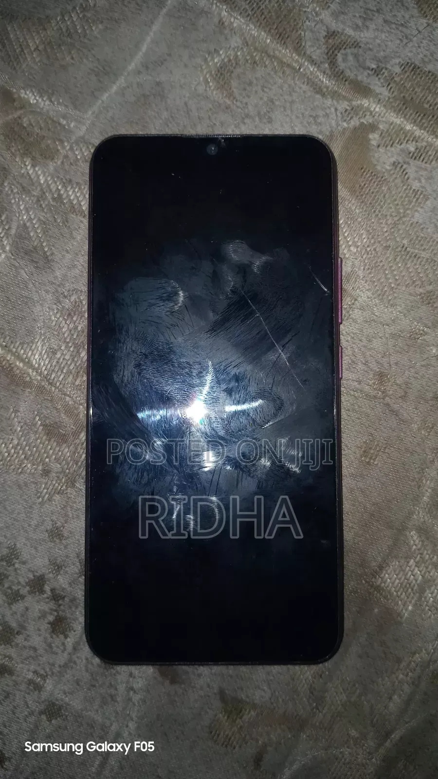 Vivo Y17 256 GB Red