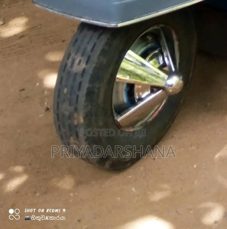 Piaggio for Three Wheel