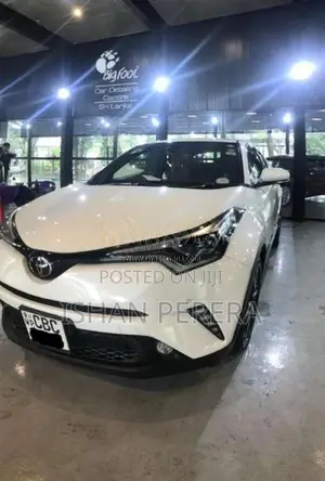 Toyota CHR 2017 SUV (Used)
