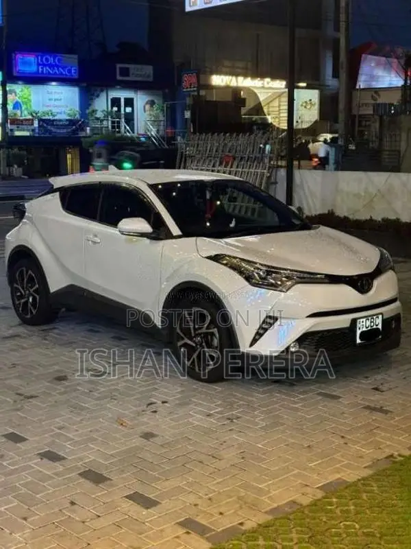 Toyota CHR 2017 SUV (Used)