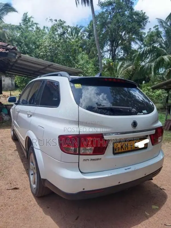 Micro Kyron 2010 SUV (Used)