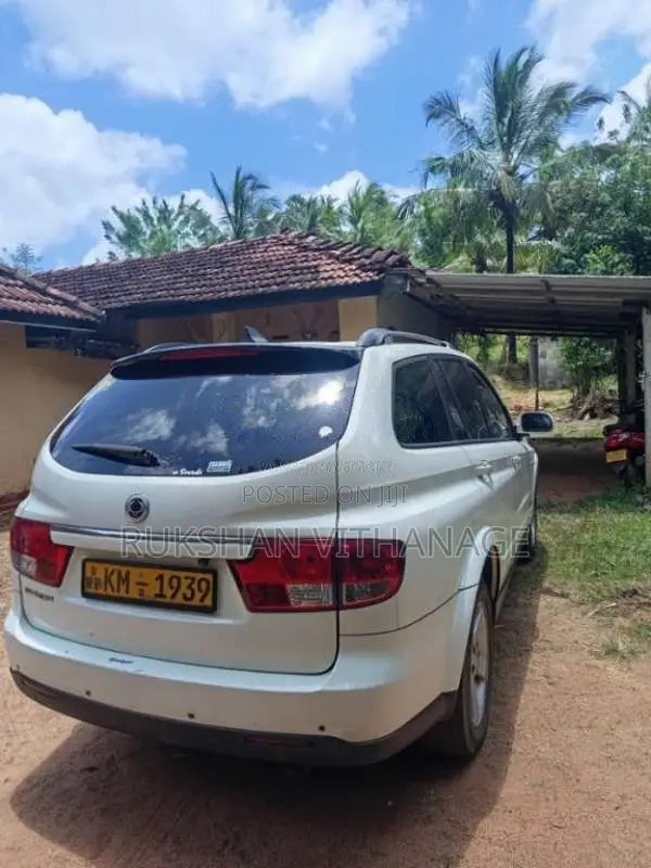 Micro Kyron 2010 SUV (Used)