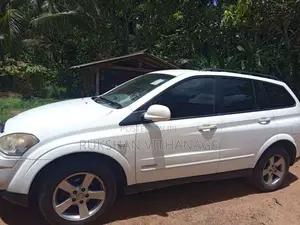 Micro Kyron 2010 SUV (Used)