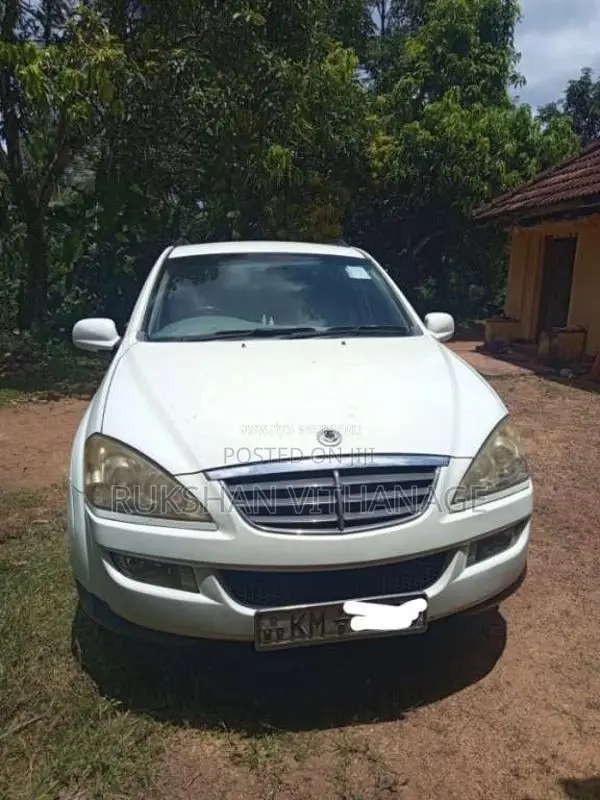 Micro Kyron 2010 SUV (Used)