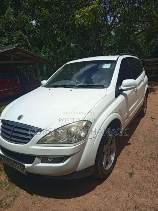 Micro Kyron 2010 SUV (Used)