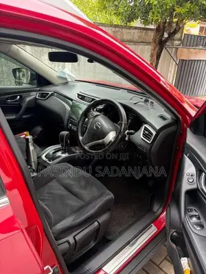 Nissan X-TRAIL Non-Hybrid 2015 SUV (Used)