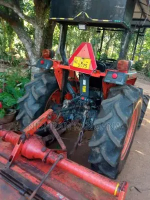 Kubota L4508 2018 Tractor (Used)