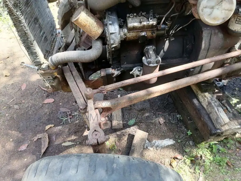 Massey-Ferguson 135 1976 Tractor (Used)