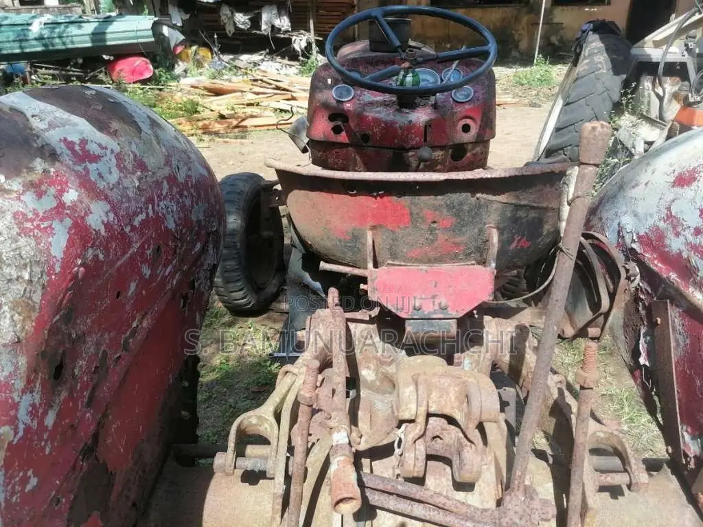 Massey-Ferguson 135 1976 Tractor (Used)