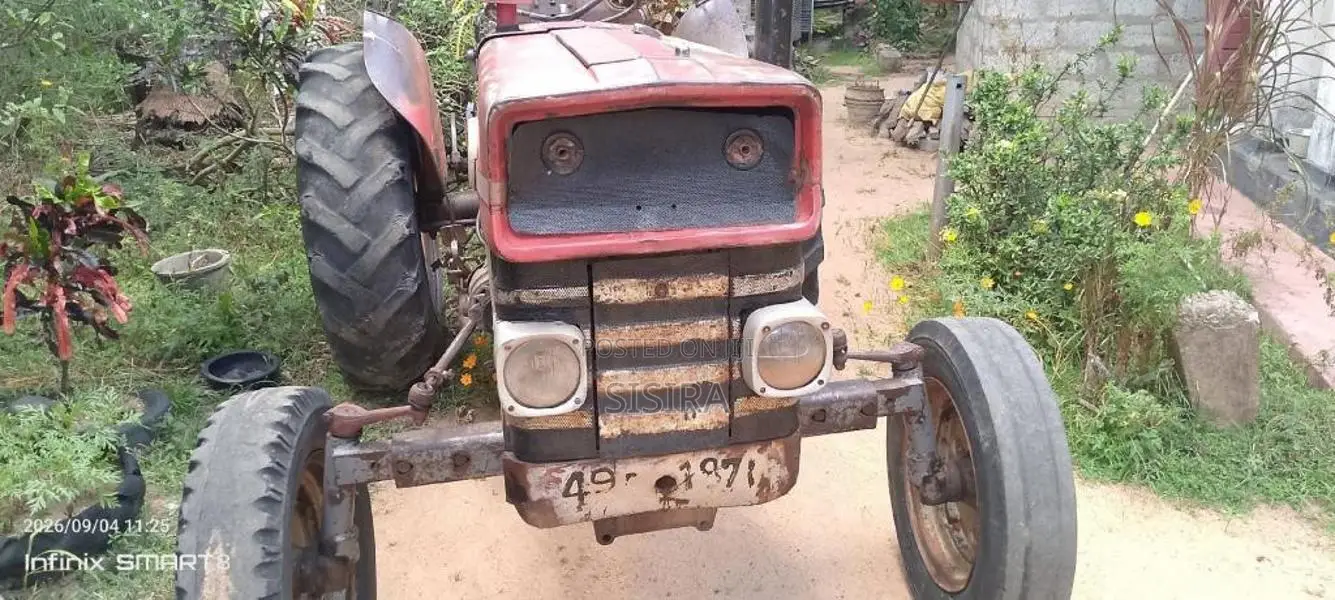 Massey-Ferguson 135 DL 1990 Tractor (Used)