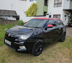 Micro Tivoli 2016 SUV (Used)