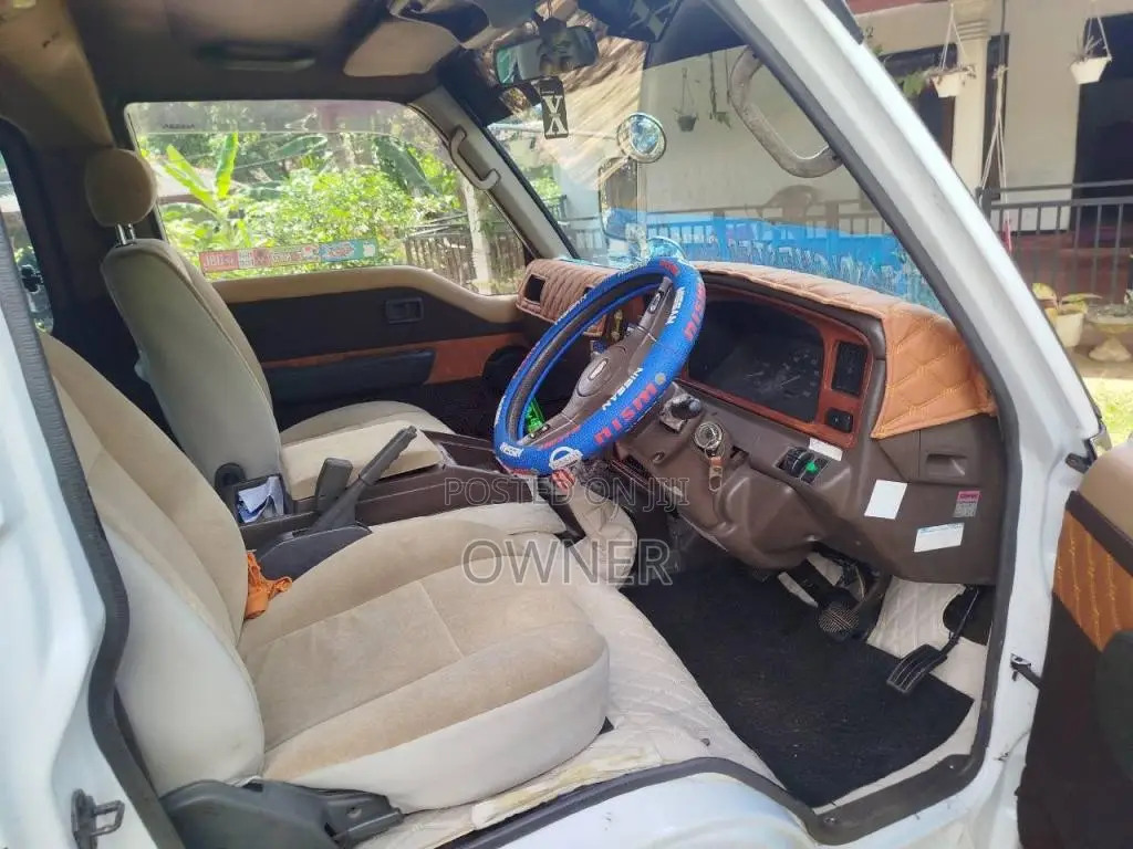 Nissan Caravan 1998 Van (Used)