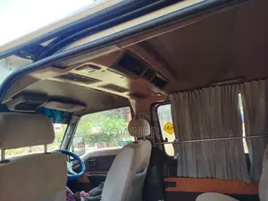 Nissan Caravan 1998 Van (Used)
