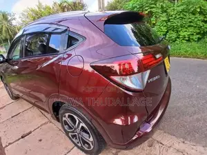 Honda VEZEL 2014 SUV (Used)