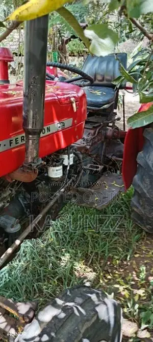 Massey-Ferguson 135 DL 1980 Tractor (Used)
