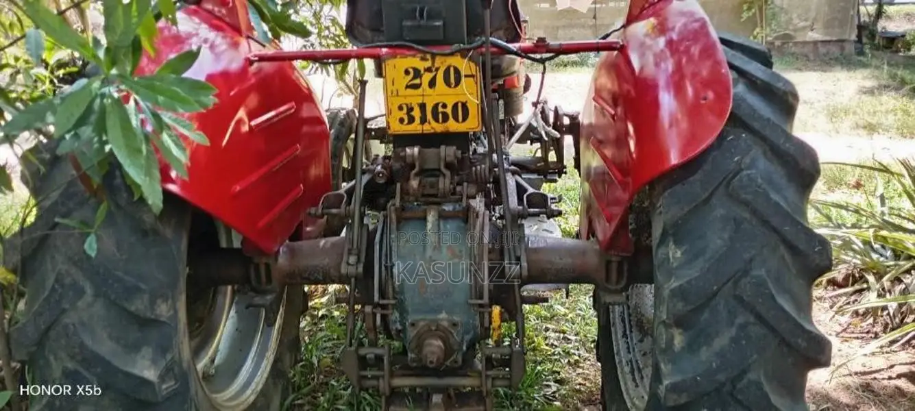 Massey-Ferguson 135 DL 1980 Tractor (Used)