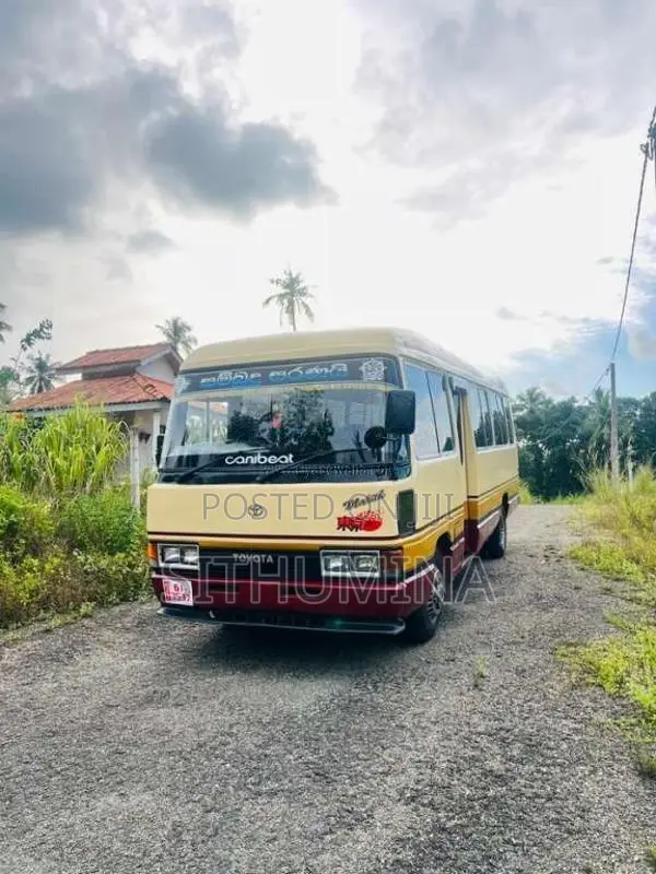 Toyota Coaster 1985 Bus (Used)