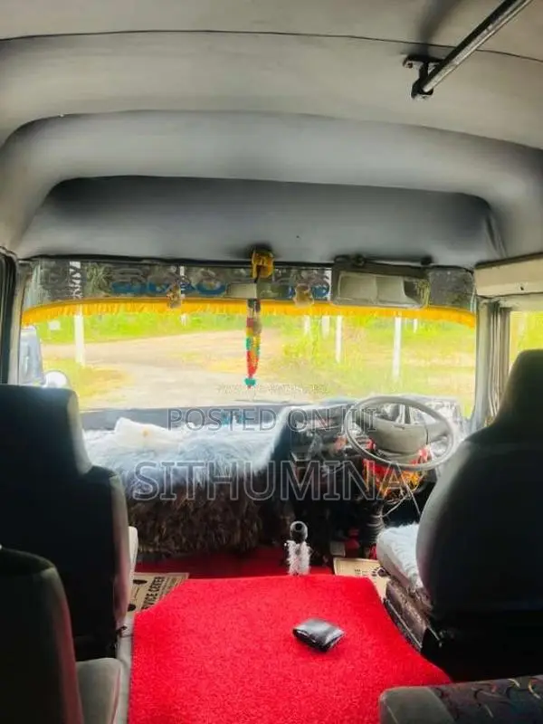 Toyota Coaster 1985 Bus (Used)