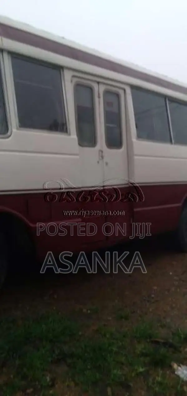 Isuzu Journey 1985 Bus (Used)