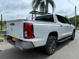 Mitsubishi Triton L200 2025 Pickup (Used)