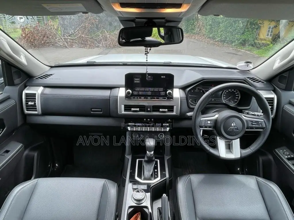 Mitsubishi Triton L200 2025 Pickup (Used)