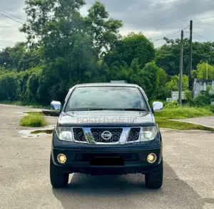 Nissan Navara 2010 Pickup (Used)