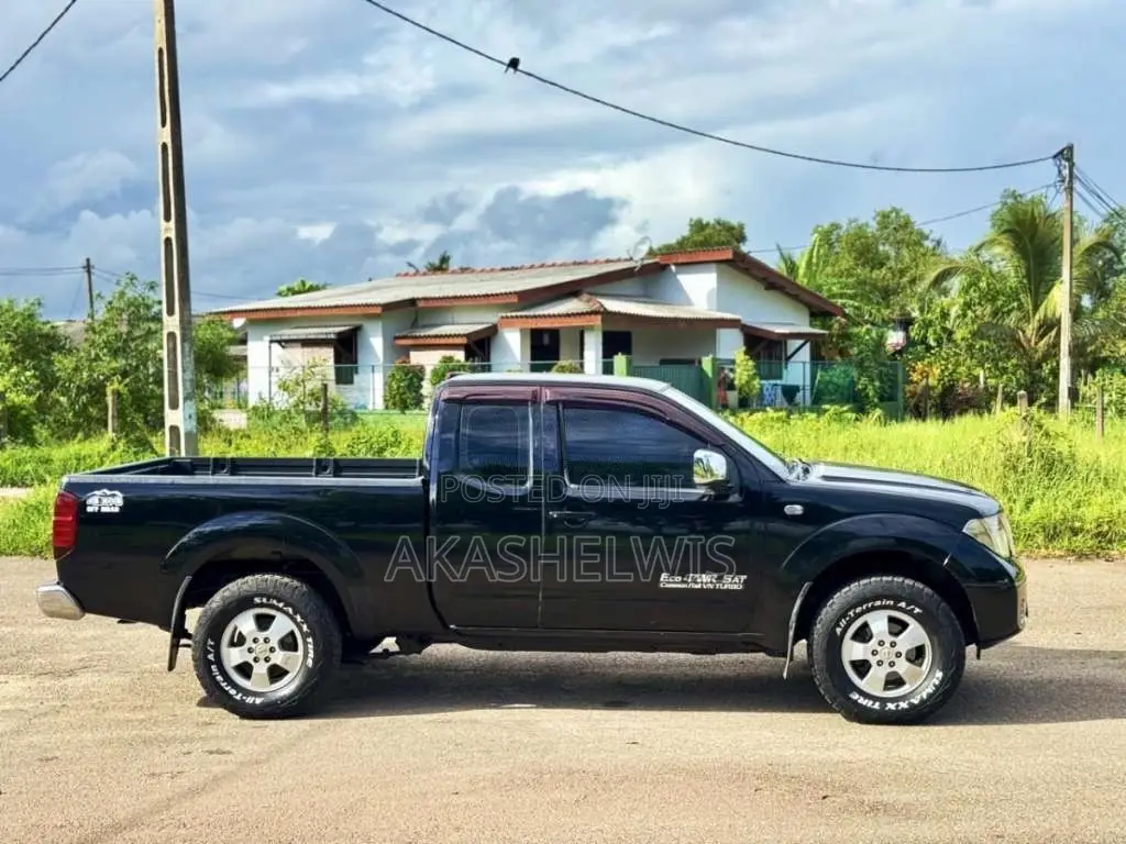 Nissan Navara 2010 Pickup (Used)