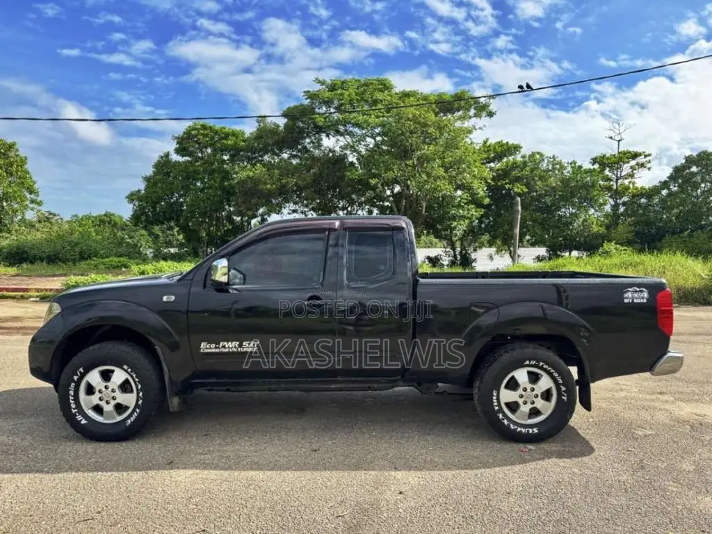 Nissan Navara 2010 Pickup (Used)