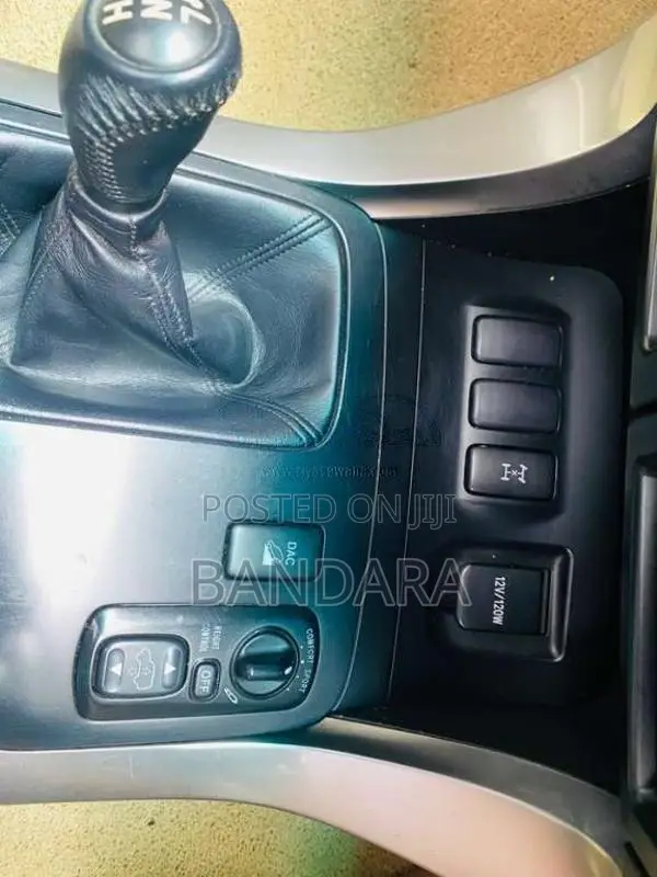 Toyota Prado 120 2006 SUV (Used)