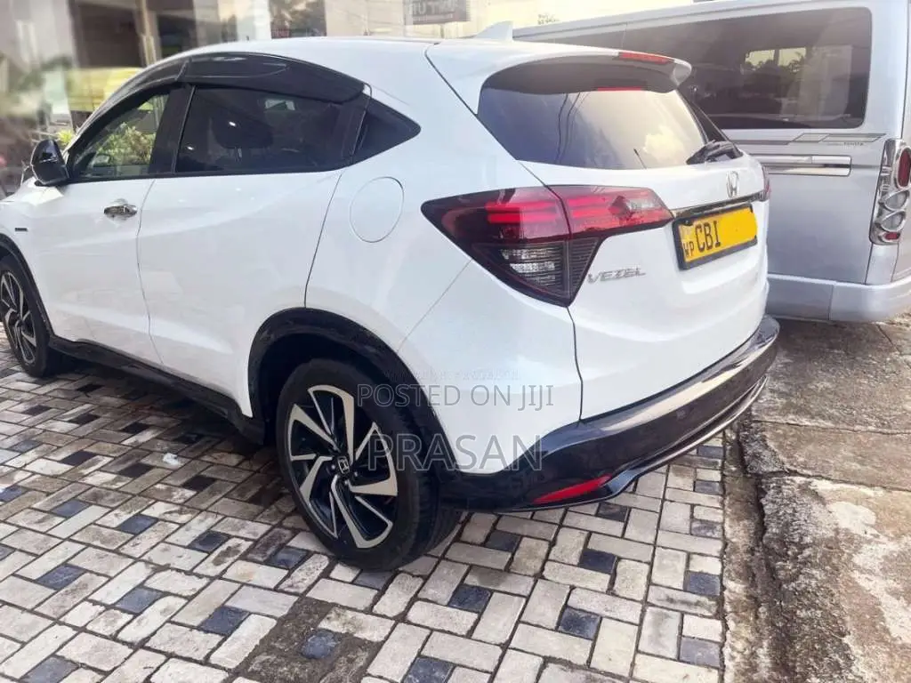 Honda Vezel 2018 SUV (Used)