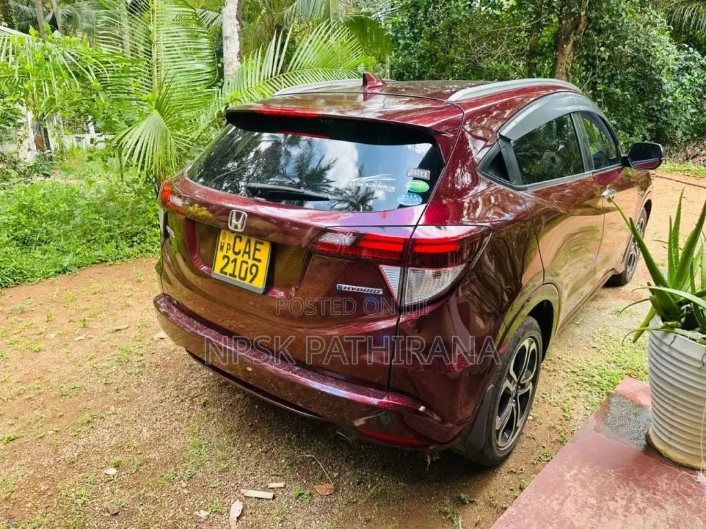 Honda Vezel Z 2015 SUV (Used)