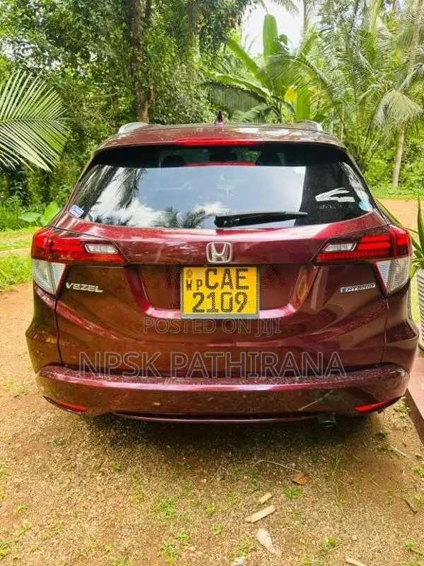 Honda Vezel Z 2015 SUV (Used)