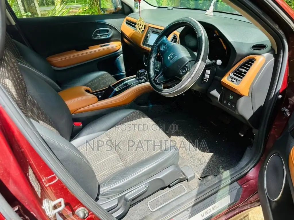 Honda Vezel Z 2015 SUV (Used)