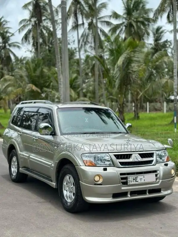 Mitsubishi Montero V6 2003 SUV (Used)