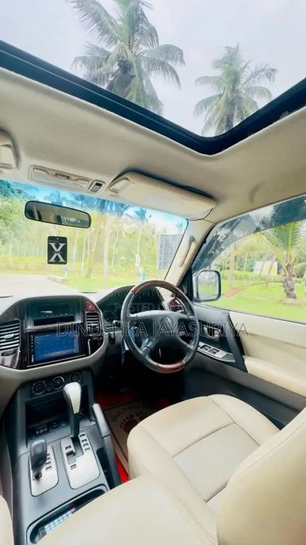Mitsubishi Montero V6 2003 SUV (Used)