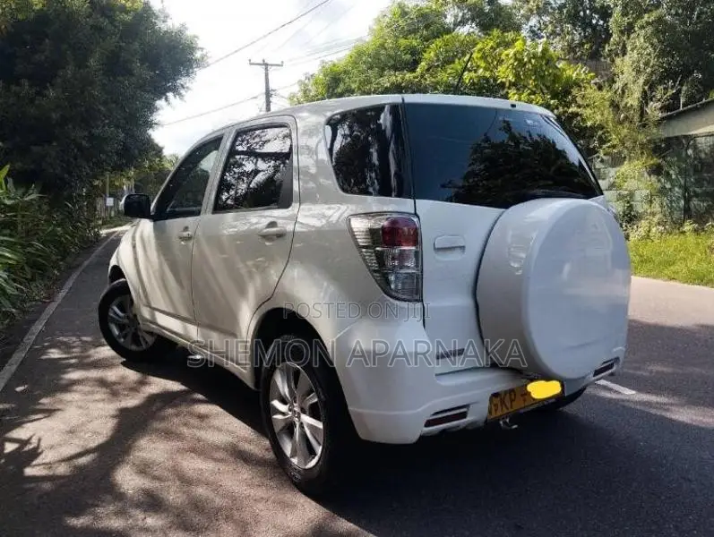 Daihatsu Terios Rush 4Wd 2011 SUV (Used)