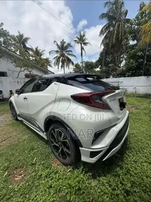 Toyota CHR NGX 10 2018 SUV (Used)