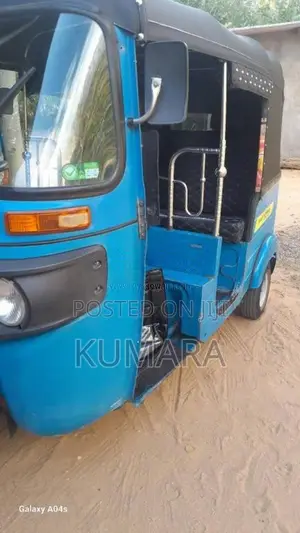 Bajaj RE 2015 Three Wheel (Used)
