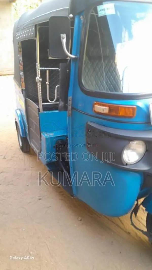 Bajaj RE 2015 Three Wheel (Used)
