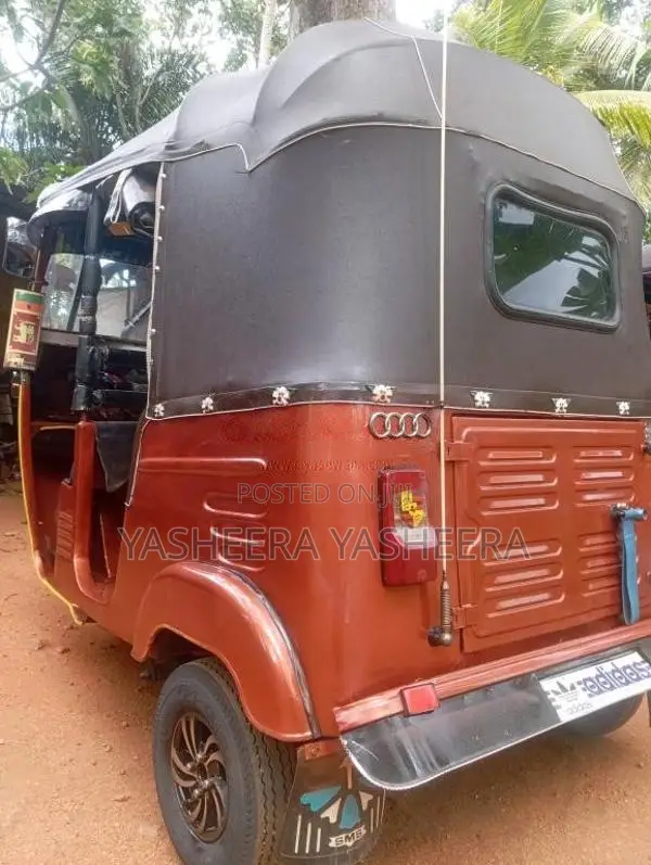 Bajaj RE 1990 Three Wheel (Used)