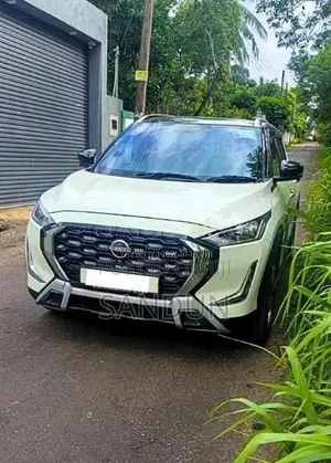 Nissan Magnite 2025 SUV (Used)