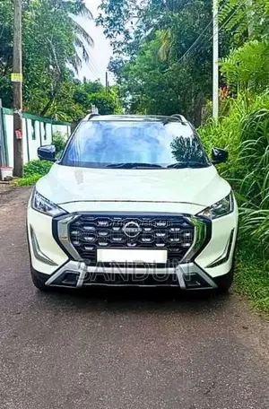 Nissan Magnite 2025 SUV (Used)