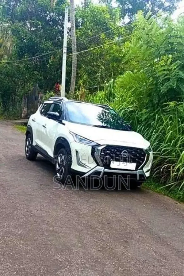 Nissan Magnite 2025 SUV (Used)