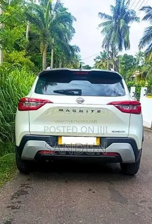 Nissan Magnite 2025 SUV (Used)