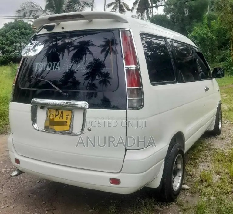 Toyota Townace Noah Cr42 2000 Van (Used)