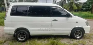 Toyota Townace Noah Cr42 2000 Van (Used)