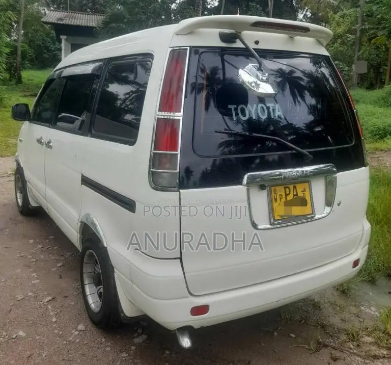 Toyota Townace Noah Cr42 2000 Van (Used)