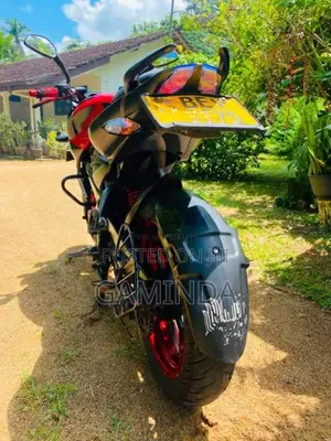 Bajaj Pulsar NS200 2017 Motorbike (Used)