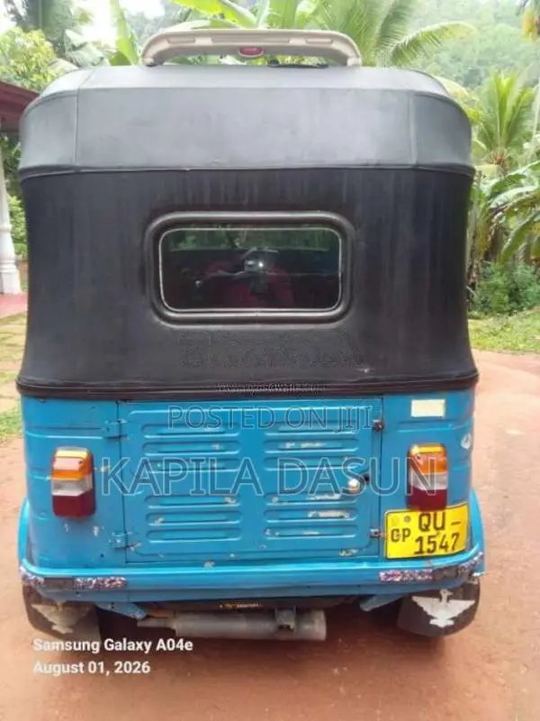 Bajaj 4 Stroke 2009 Three Wheel (Used)